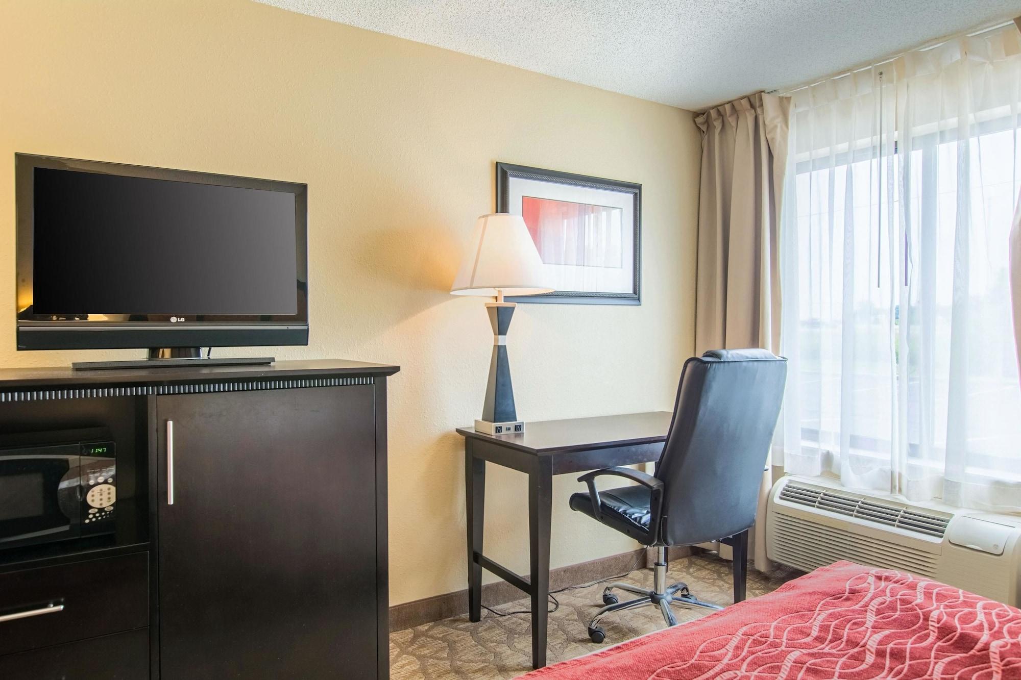 Comfort Inn Evansville East Buitenkant foto