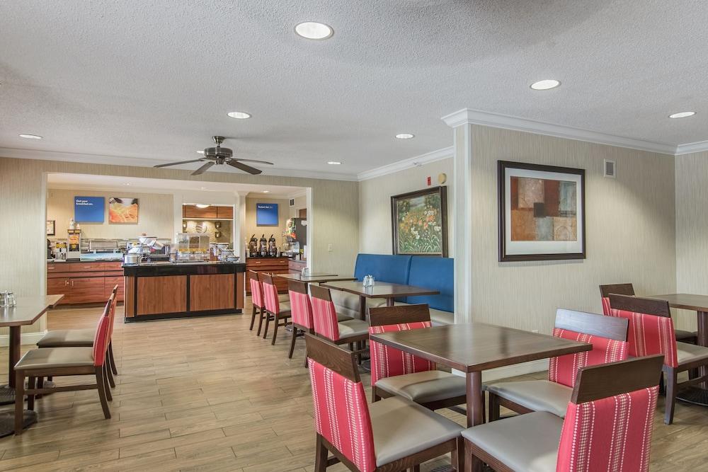 Comfort Inn Evansville East Buitenkant foto