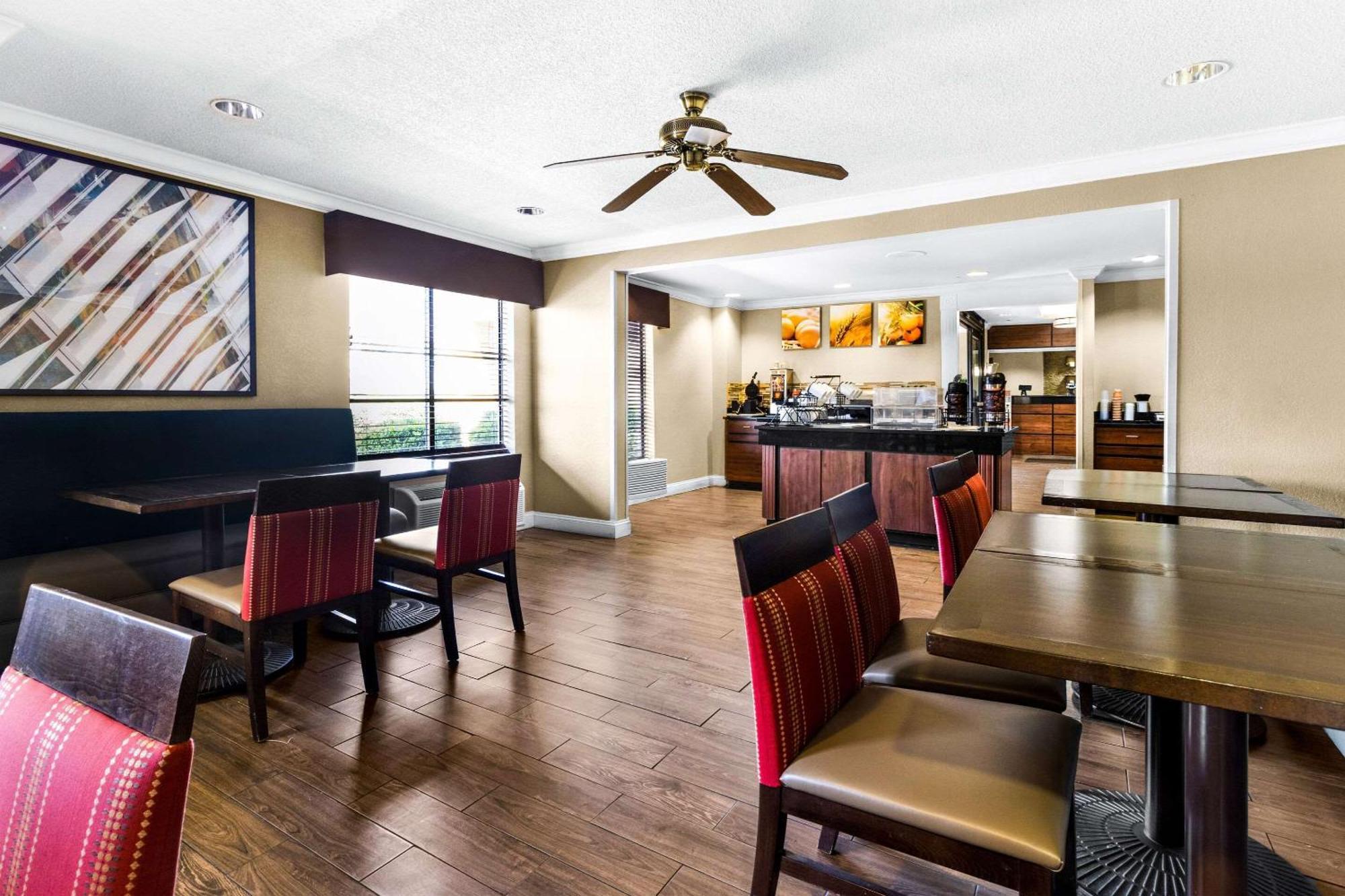 Comfort Inn Evansville East Buitenkant foto